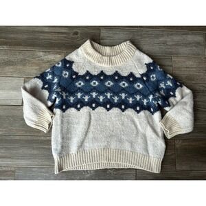Aerie Cream and Blue Patterned Crew Neck Sweater